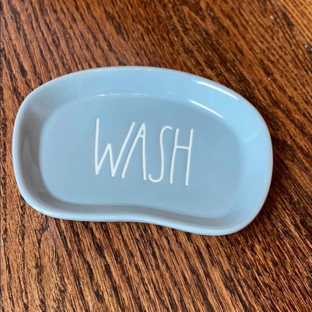 NWOT Rae Dunn “Wash” soap dish in gray - Picture 1 of 3